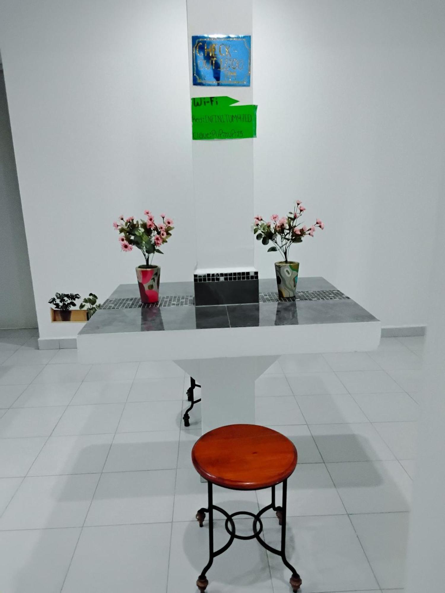 パレンケ ポサダ ナチャン カーンホステル 部屋 写真